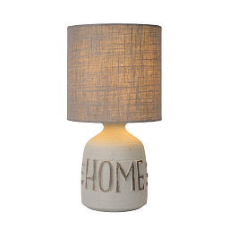 настольная лампа с прямоугольным абажуром и деревянной подставкой